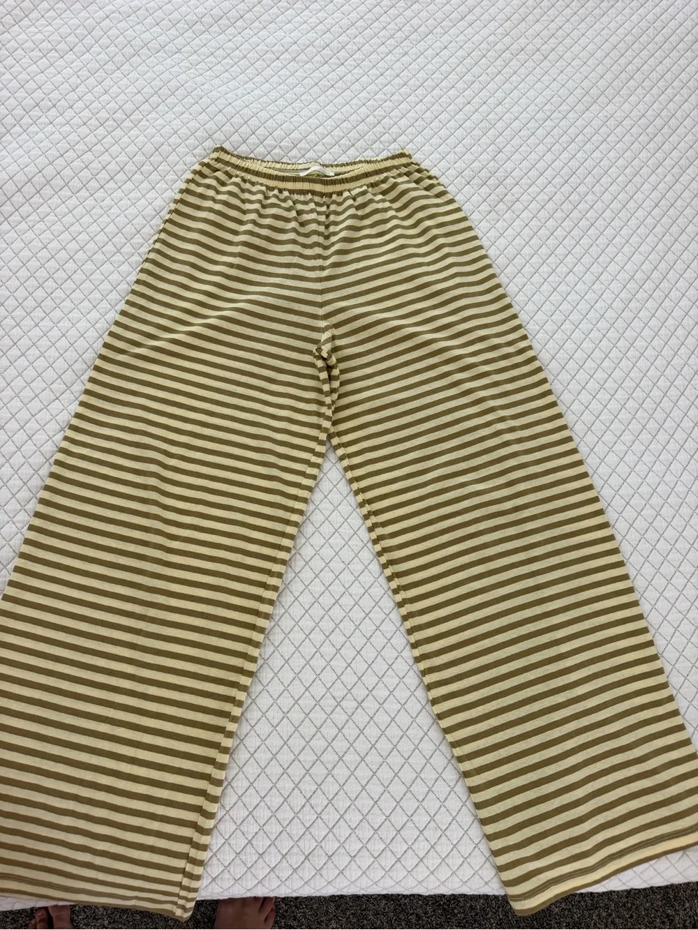Striped cotton and linen pants Zara